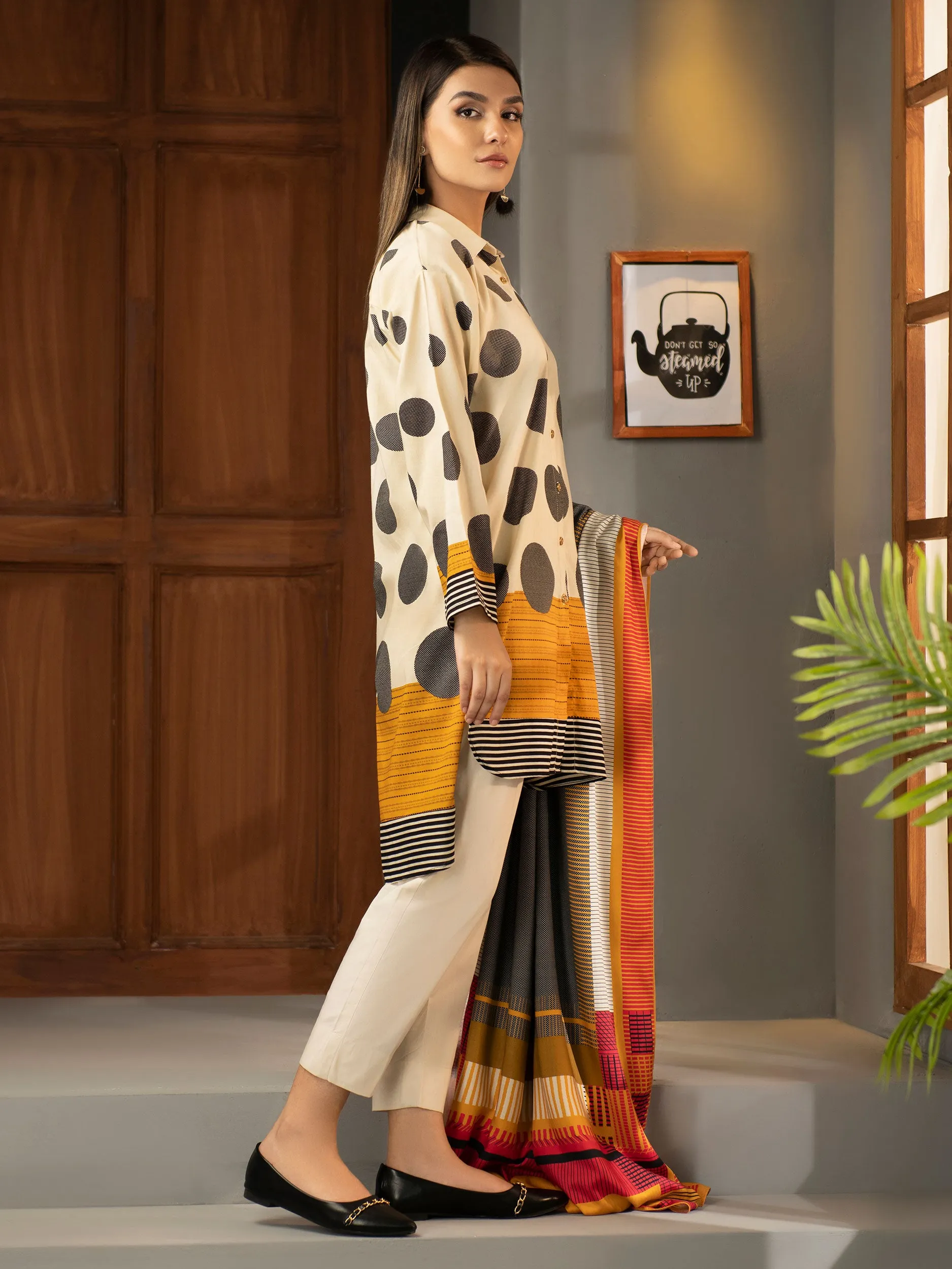 2 Piece Khaddar Suit-Printed (Unstitched)