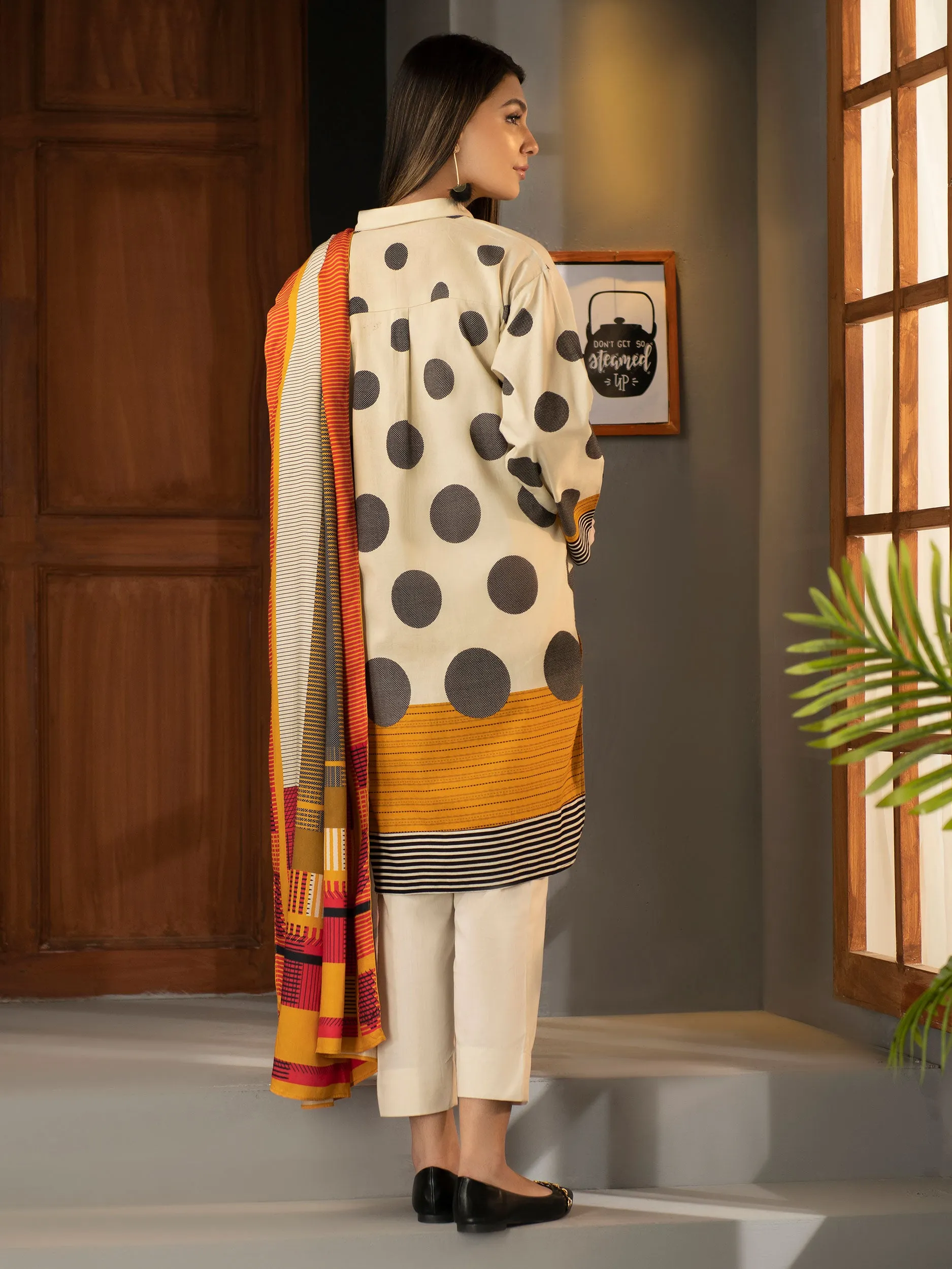 2 Piece Khaddar Suit-Printed (Unstitched)