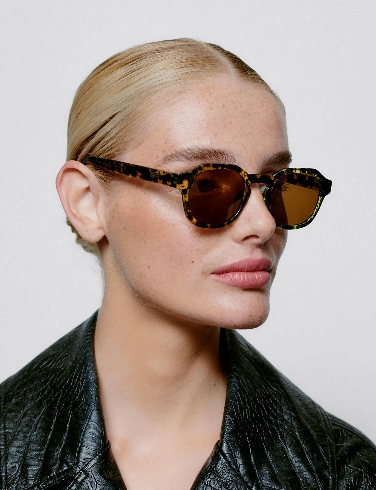 A. Kjaerbede Zan Sunglasses - Black/Yellow Transparent