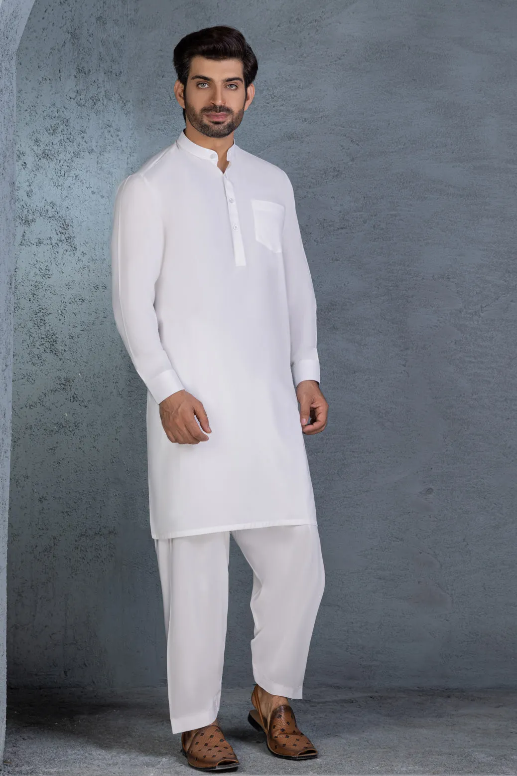 B-WHITE-BLENDED-SHALWAR SUIT-(GSBB22-009)