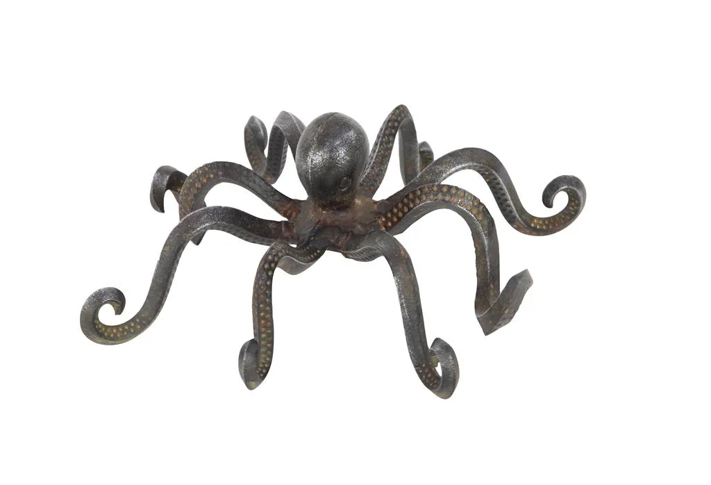 BLACK METAL OCTOPUS SCULPTURE WITH LONG TENTACLES AND SUCTIONS DETAILING