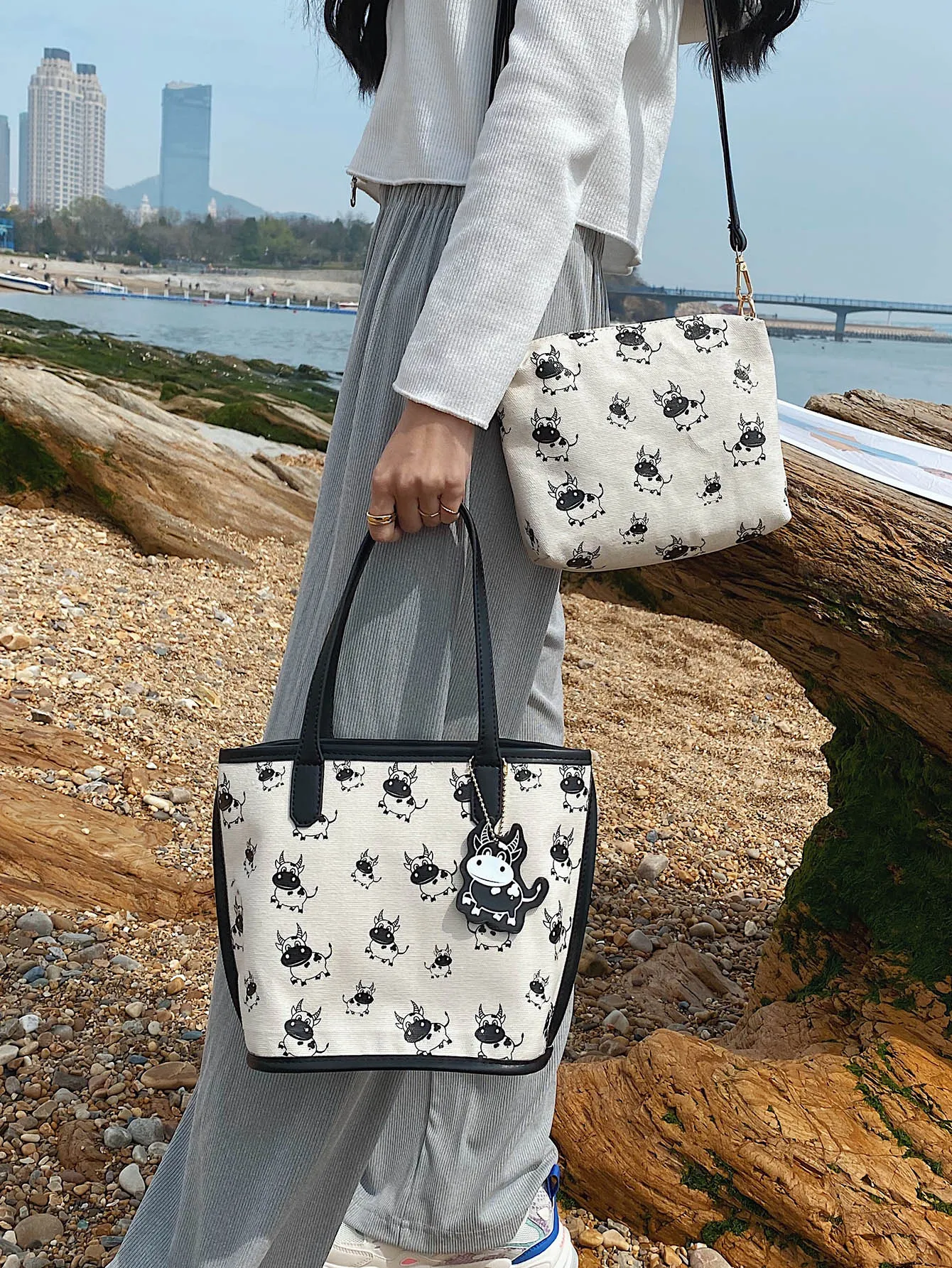 Cartoon Cow Print Tote Bag With Crossbody Bag