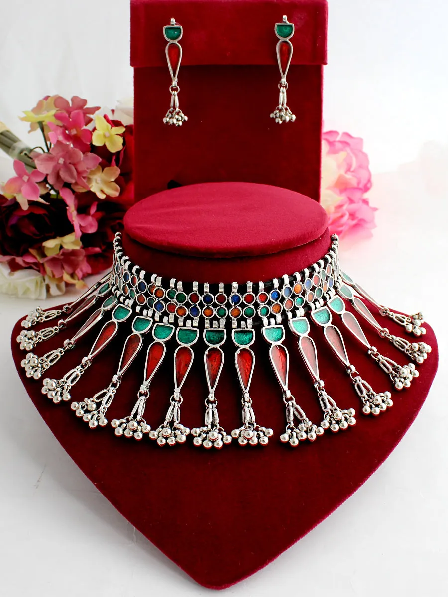 Charu Necklace Set