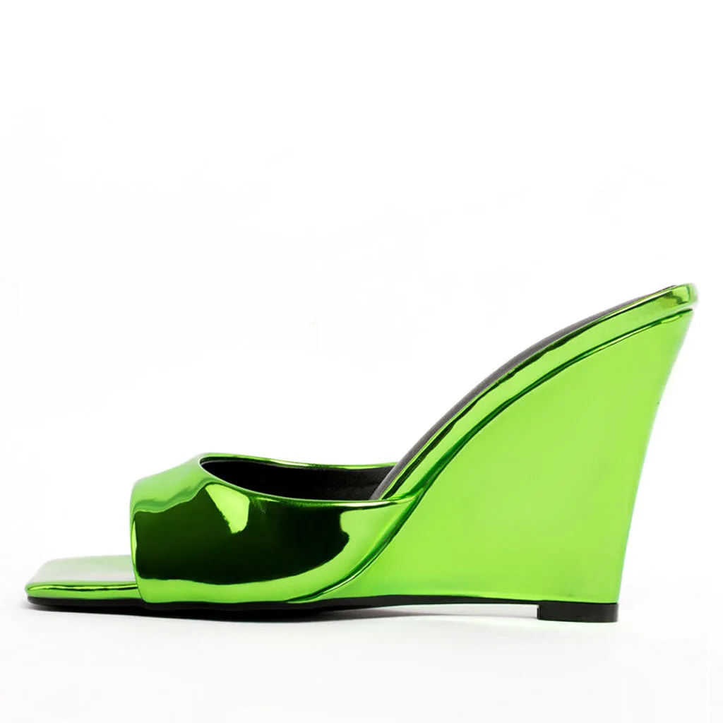 Elegant Square Toe Patent Leather Wedge Mules - Green