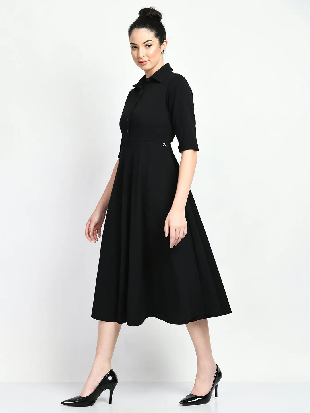 Exude Serenity Fit and Flared Shirt Midi Dress (Black)