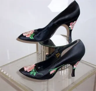 HERBERT LEVINE Black Silk w/ Embroidered Pink Rose Heels Size 7