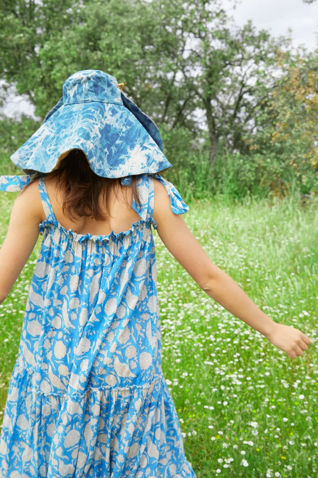 Luna hat blue