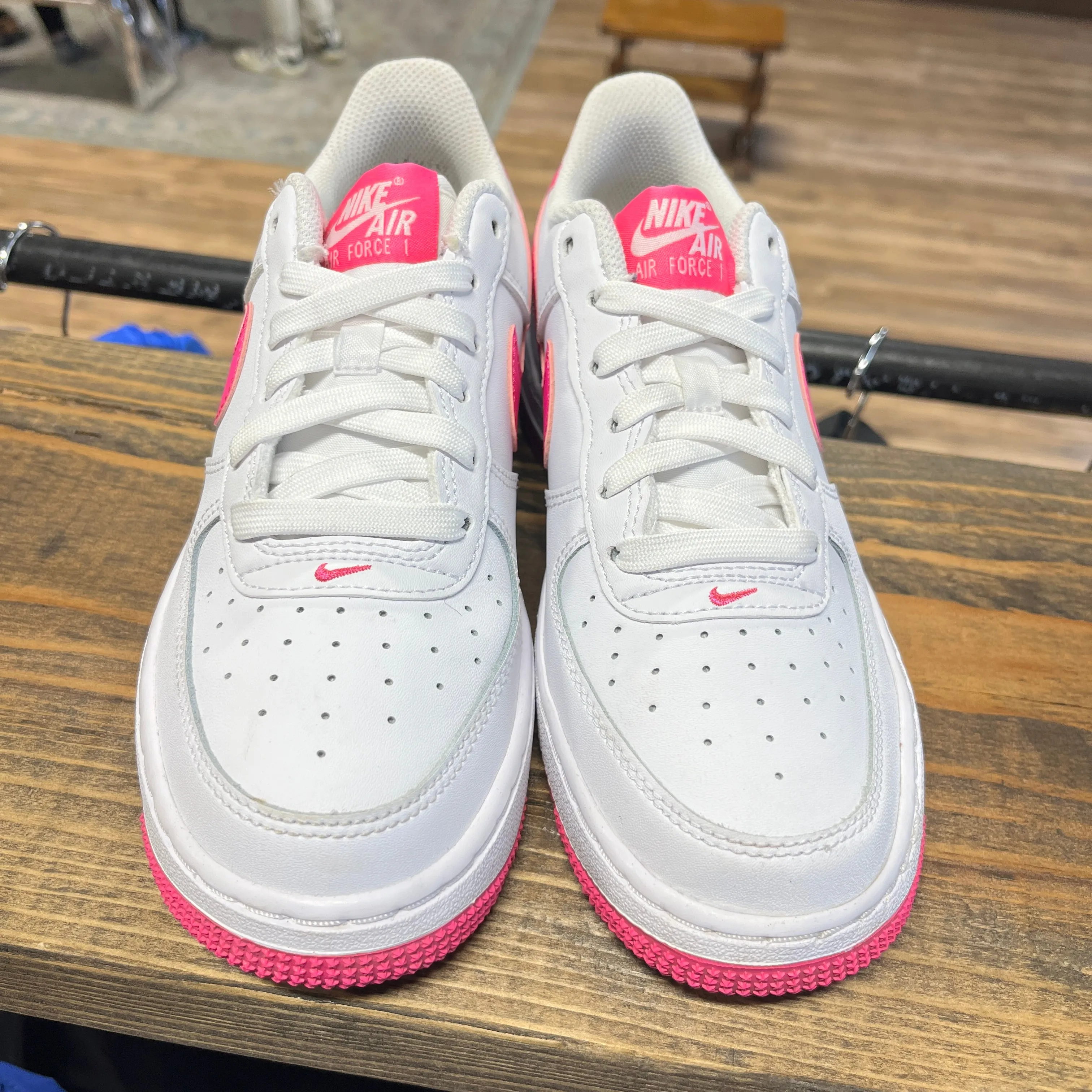 Nike Air Force 1 Low 'White Laser Fuchsia' Size 4.5Y