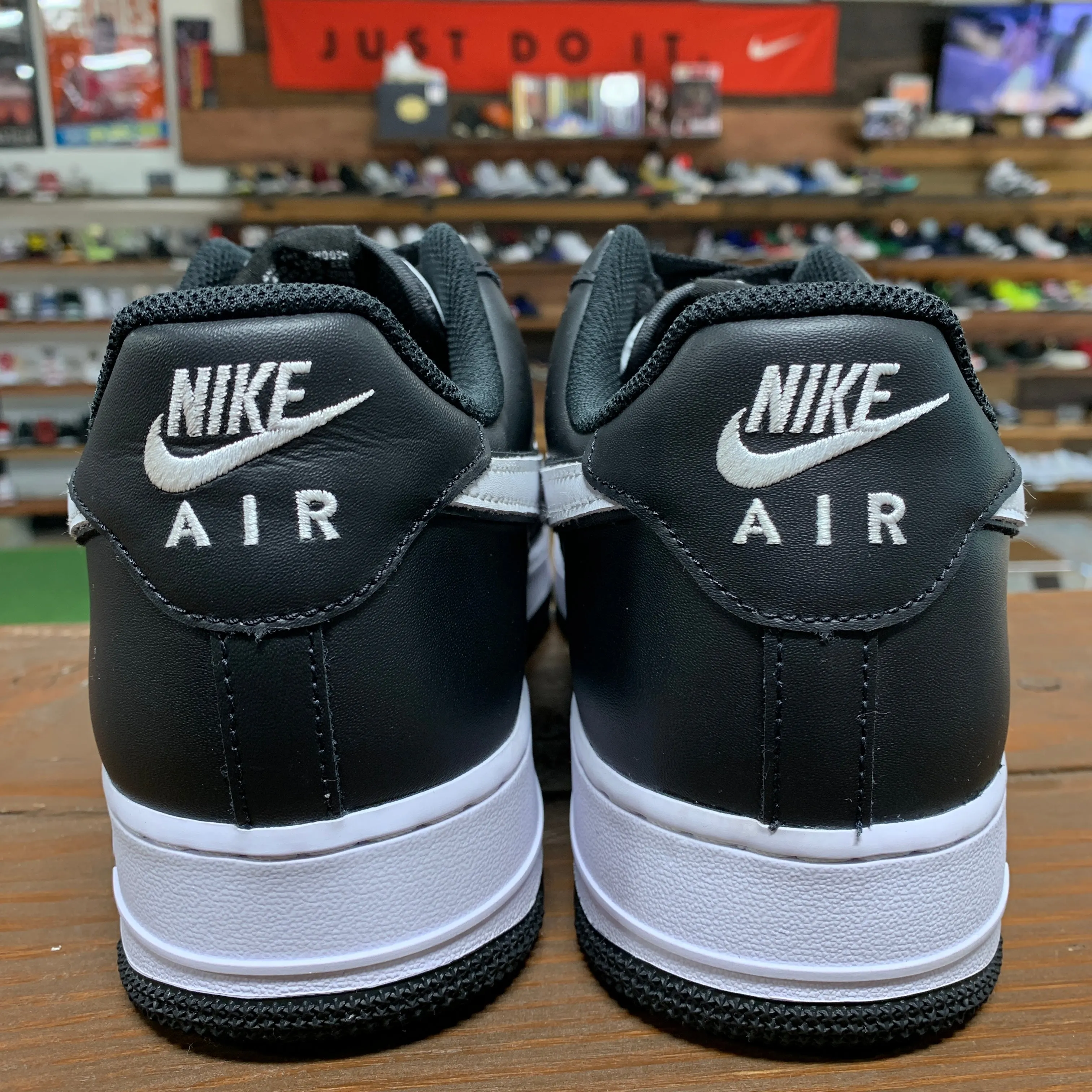 Nike Air Force 1 Low 'White Swoosh Panda' Size 13