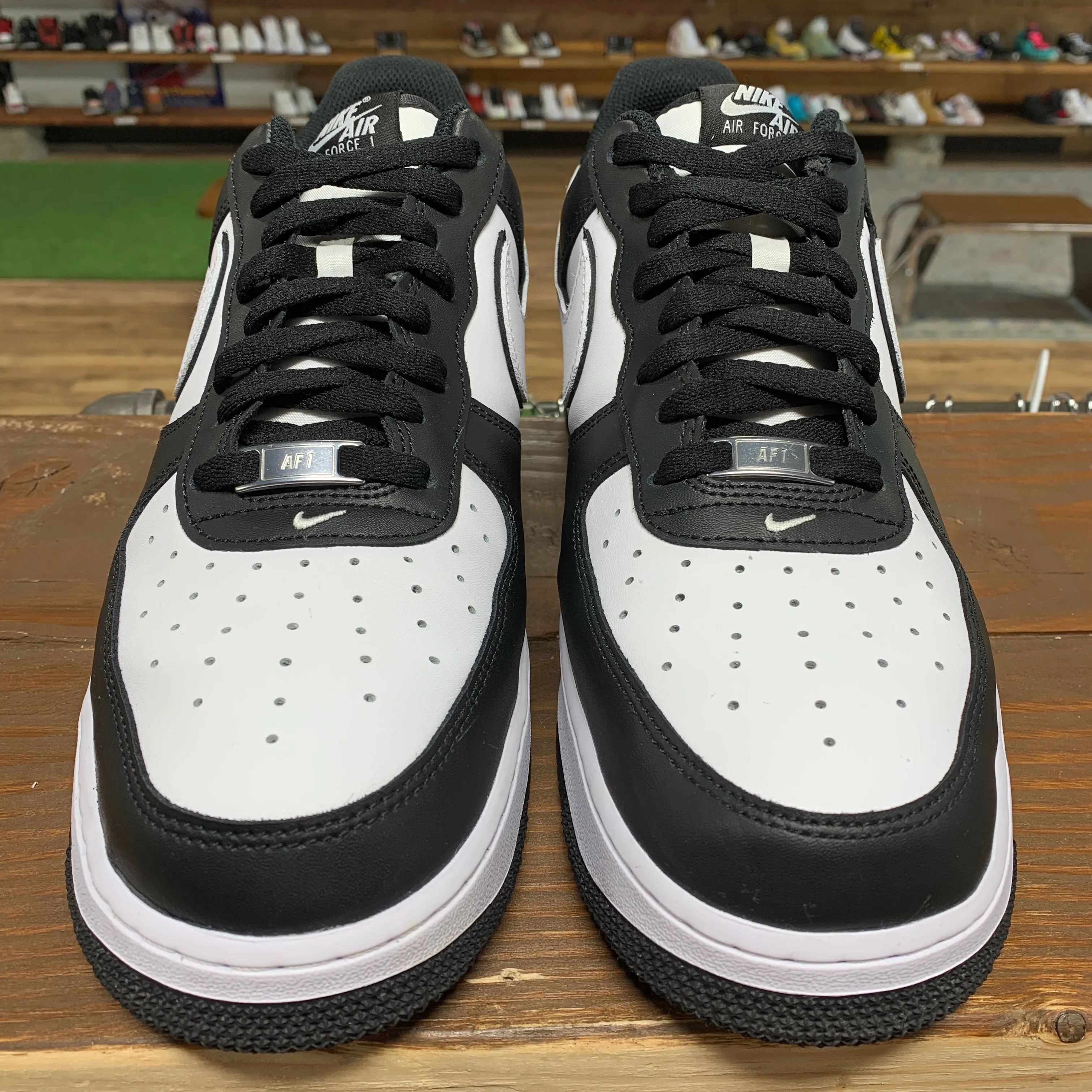 Nike Air Force 1 Low 'White Swoosh Panda' Size 13