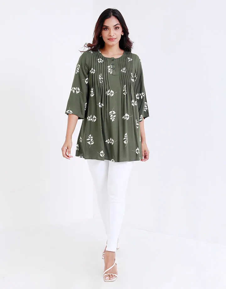 Printed Tunic Top with Pleats